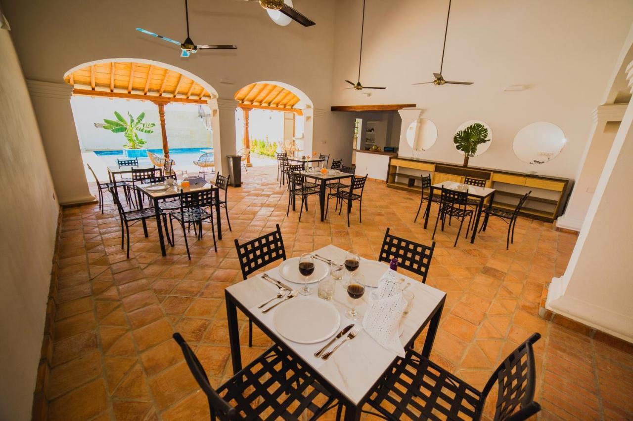 Karakali Boutique Hotel Mompos Eksteriør bilde
