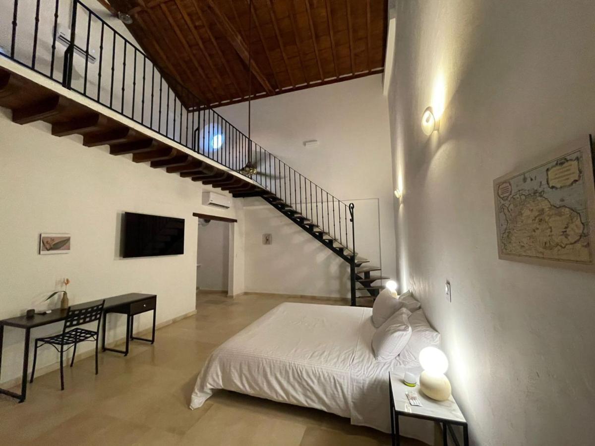 Karakali Boutique Hotel Mompos Eksteriør bilde