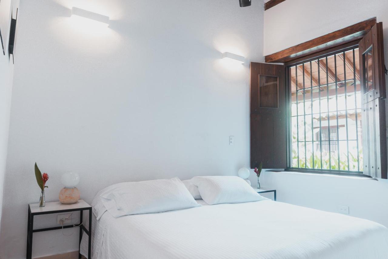 Karakali Boutique Hotel Mompos Eksteriør bilde